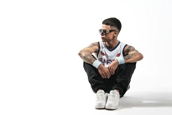 Cheveux très très sec paille : astuces pour les retrouver brillants